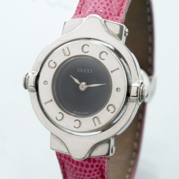 OLD Gucci 回転式Gバングルウォッチ（シルバー・ピンク）GW-453R