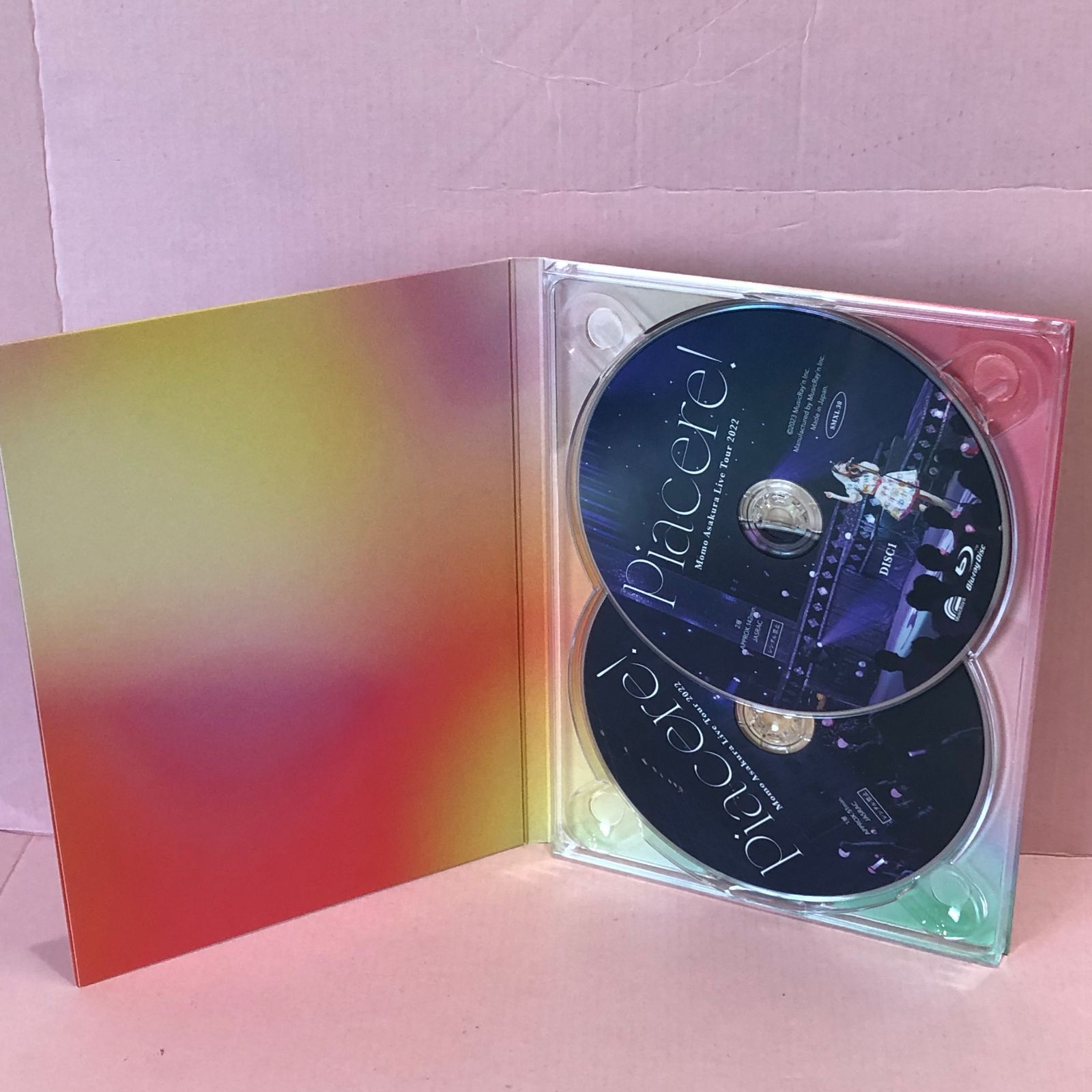 新品未開封 麻倉もも Piacere!の初回限定盤 ブルーレイ+レアオマケ □[Blu-ray] 麻倉もも Live Tour 2022 “Piacere!” (初回生産限定