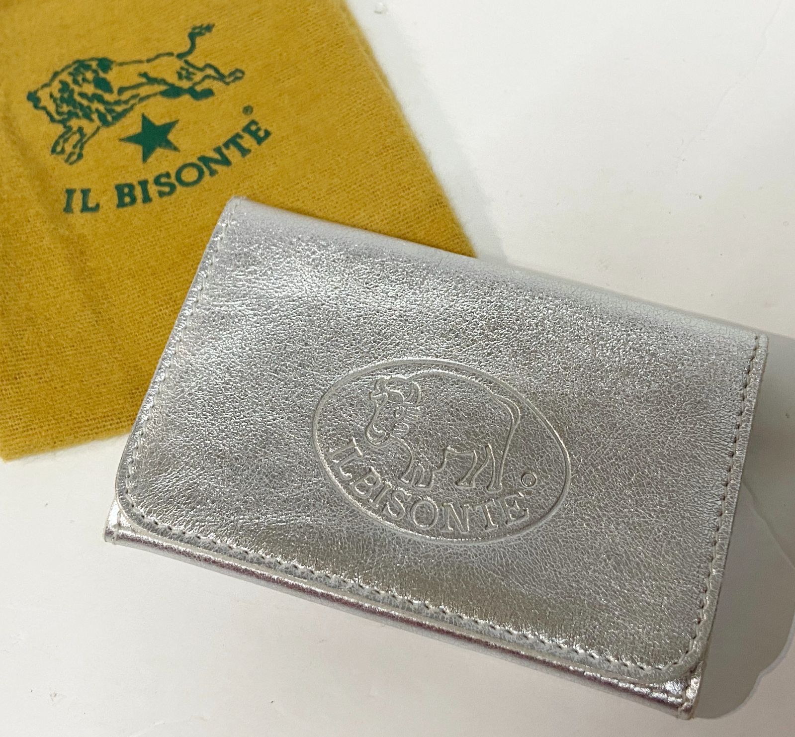 美品‼️ 希少 FENDI ピーカブー セレリア パイソン ターンロック 財布