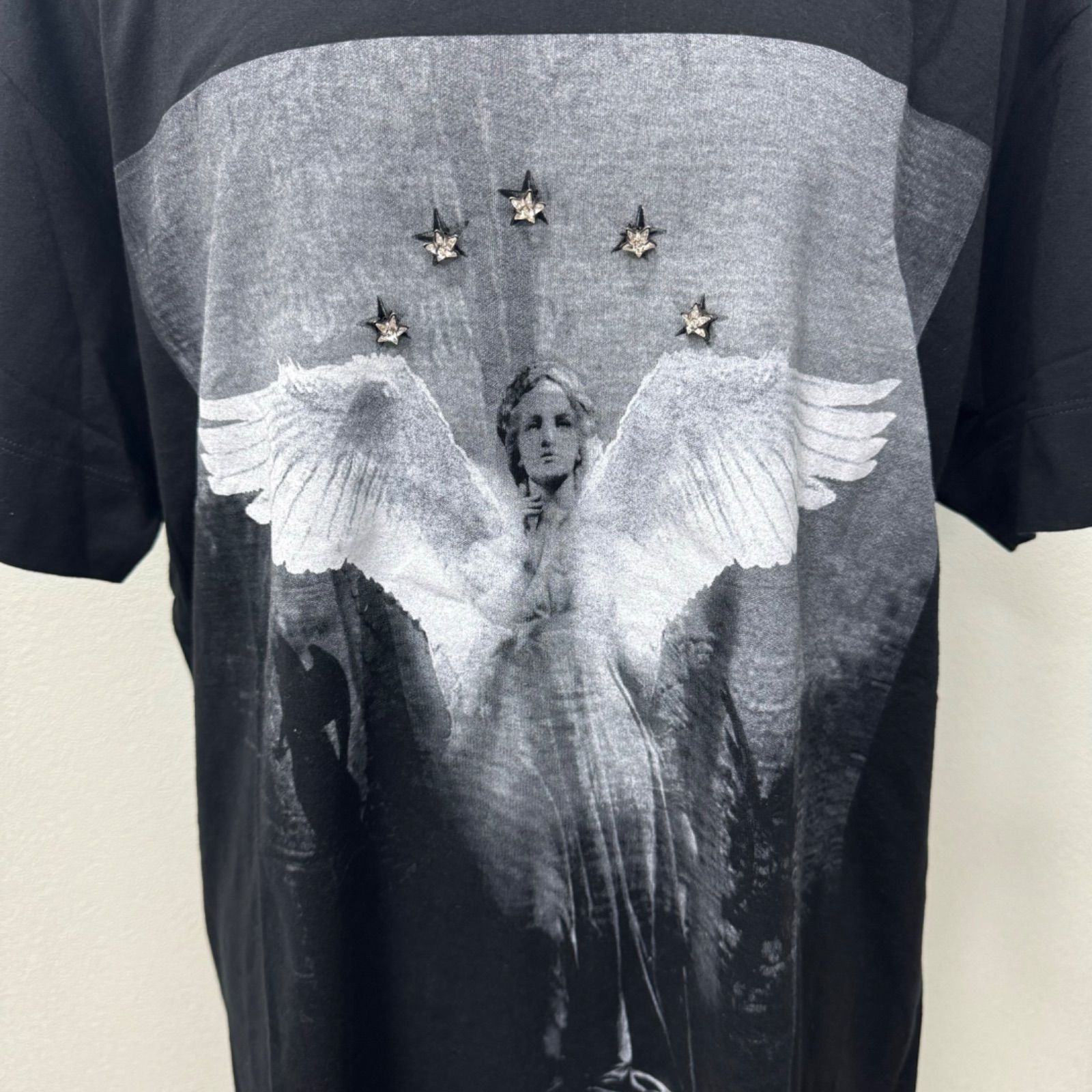 GIVENCHY ジバンシィ Tシャツ アート 装飾 ダークエンジェル スタッズ 