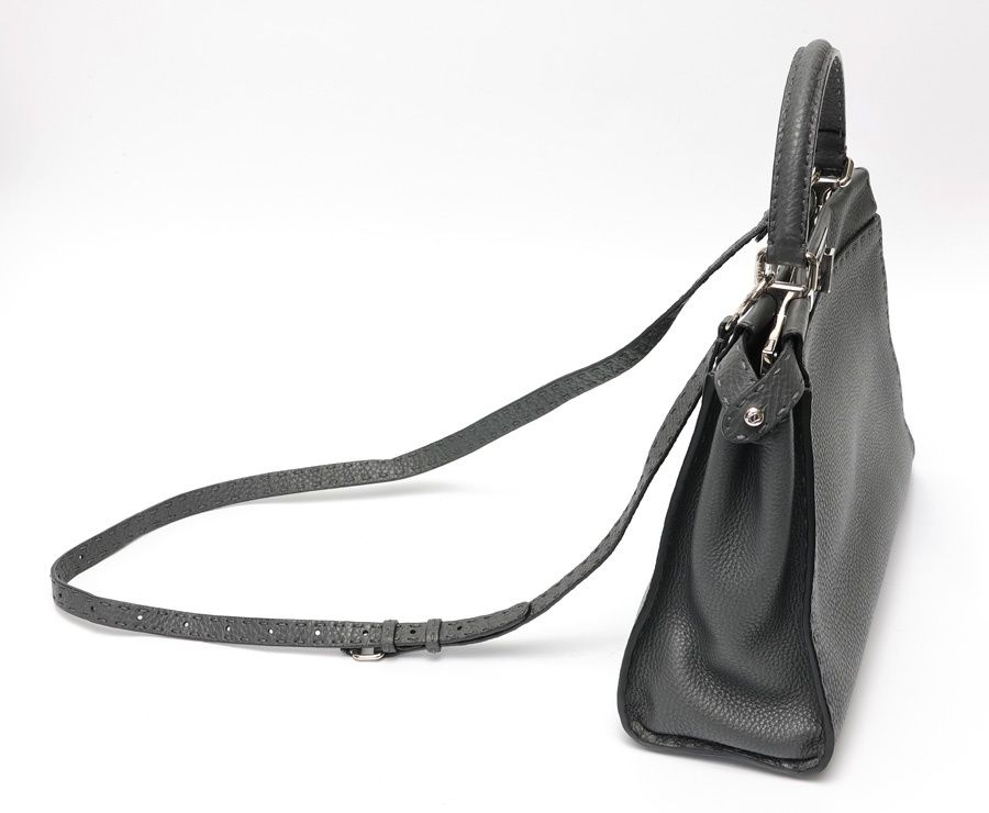 フェンディ / FENDI ピーカブー レギュラー 8BN226 セレリアレザー  