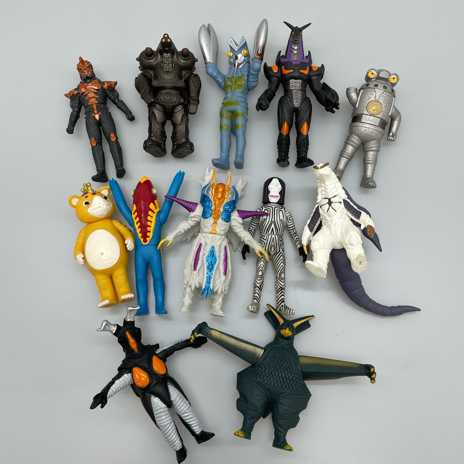 バルタン星人ソフビセットAmazon.co.jp: DXウルトラ対決セット ソフビ
