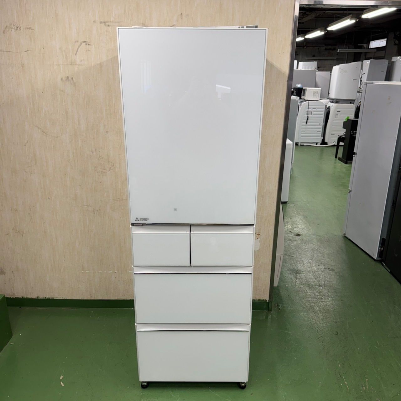 88 三菱 大型冷蔵庫 455L 400L以上 左開き 自動製氷 5ドア ガラスパネル ホワイトカラー