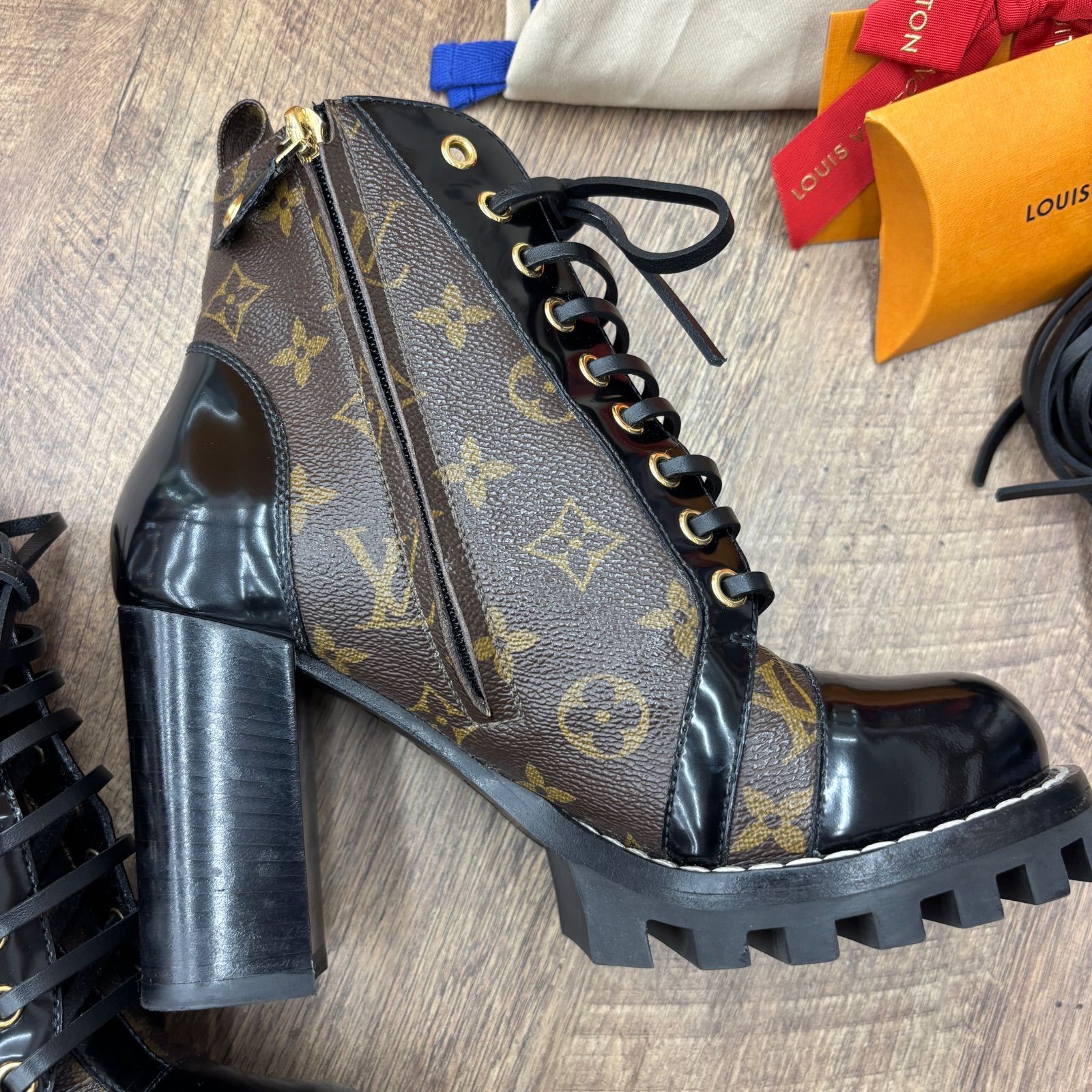 ショートブーツ 2757