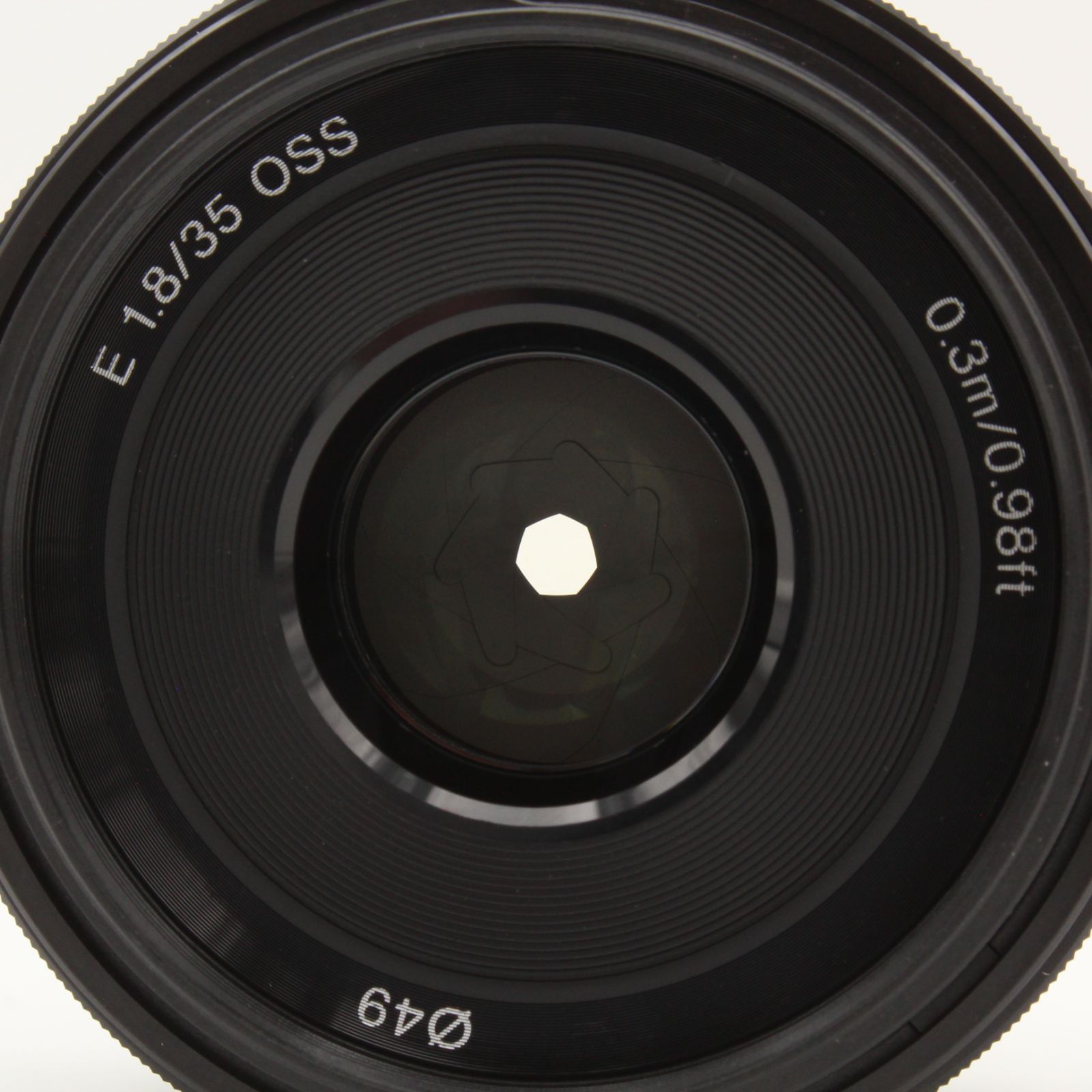 ソニーαレンズ E35mm F1.8 OSS 【新品未開封・延長保証付】 ソニーαレンズ E35mm F1.8 OSS 【新品未開封・延長保証付】 SONY