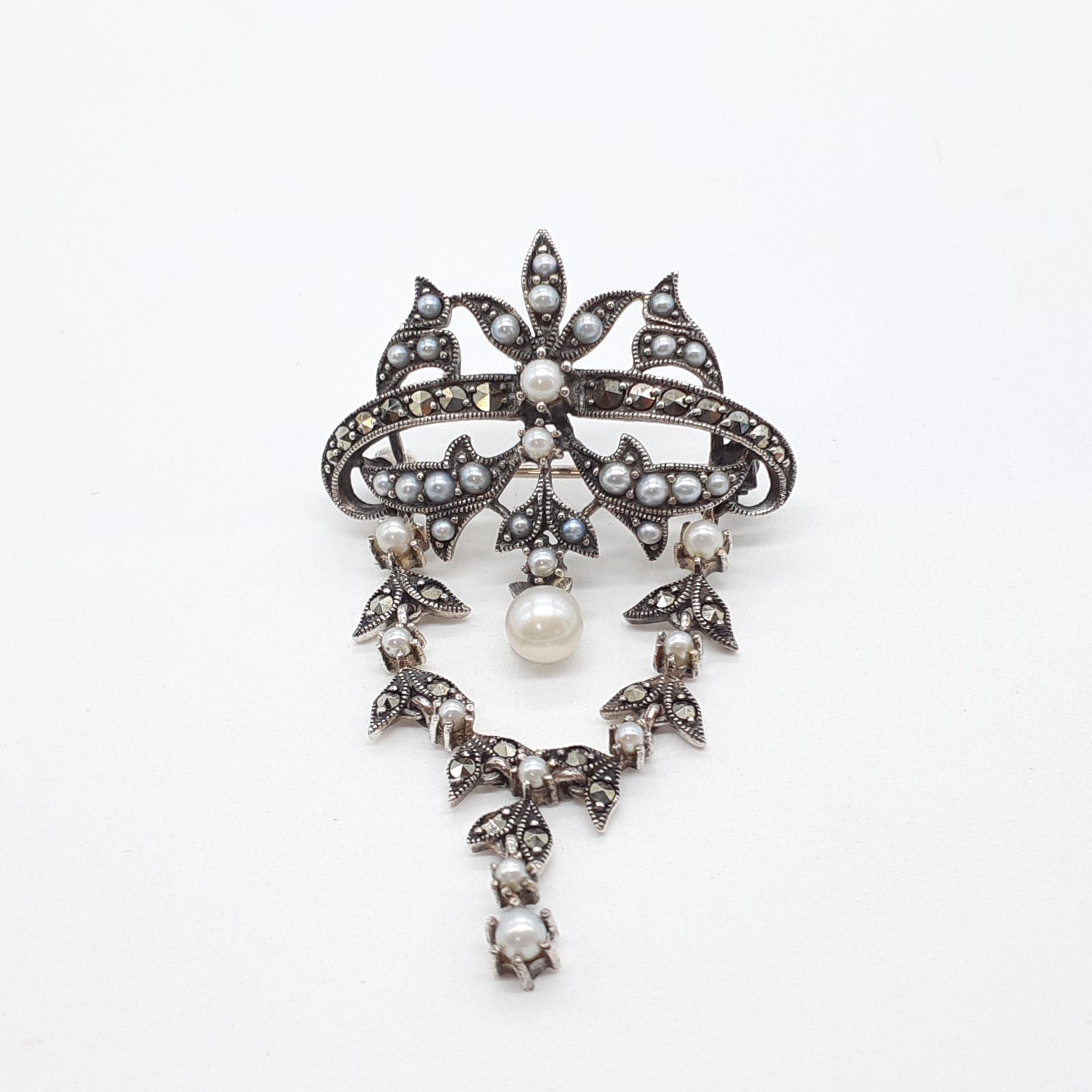 新品同様♡ロクザン♡碌山♡ 蝶々&パール♡透かし♡ペンダント兼ブローチ シルバー 碌山 ROKUZAN ロクザン ブローチ ネックレス ペンダントトップ