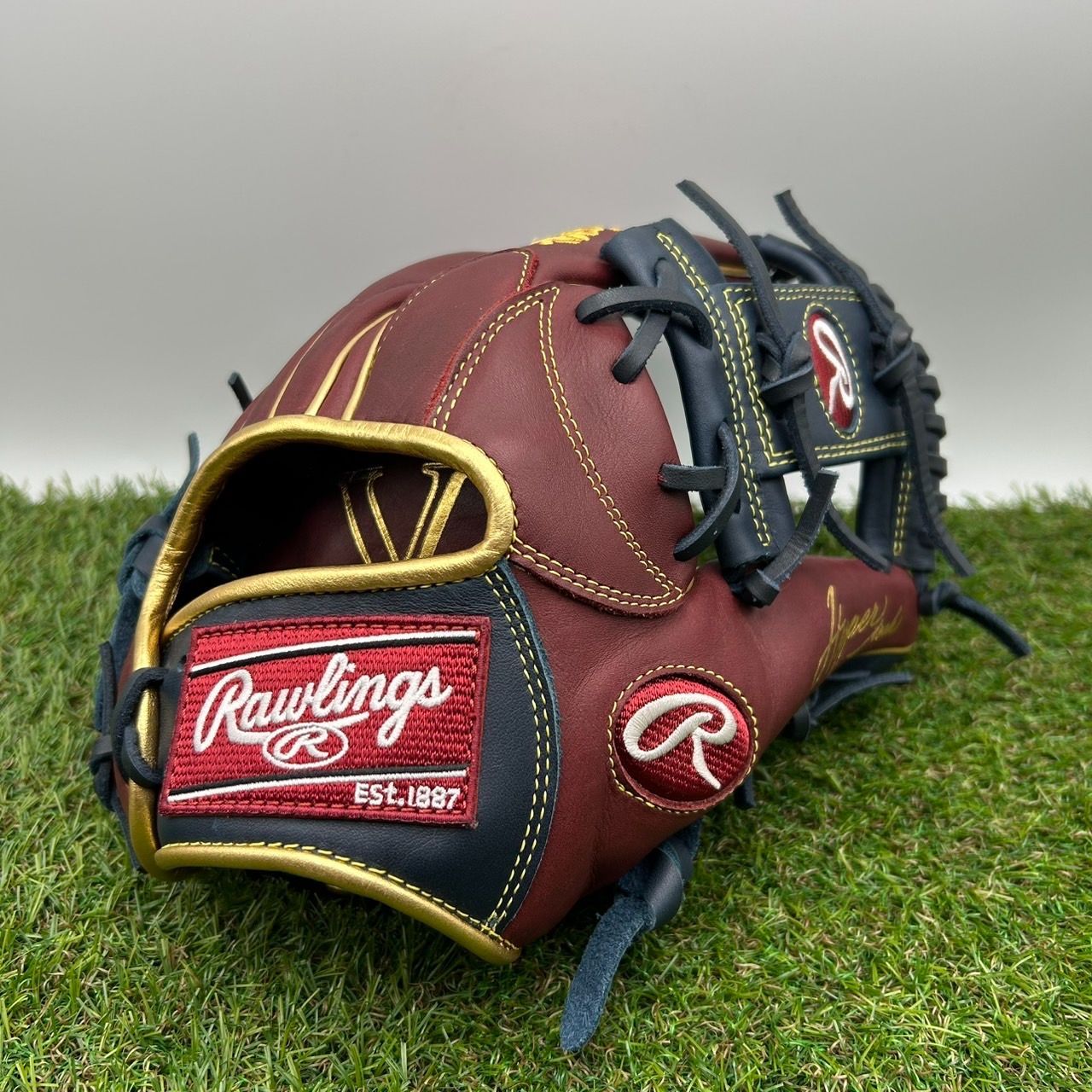 ウィルソン硬式外野手用グローブ (左投げ)外崎修汰、吉田正尚モデル　高校野球対応 ウィルソン硬式外野手用グローブ (左投げ)外崎修汰、吉田正尚