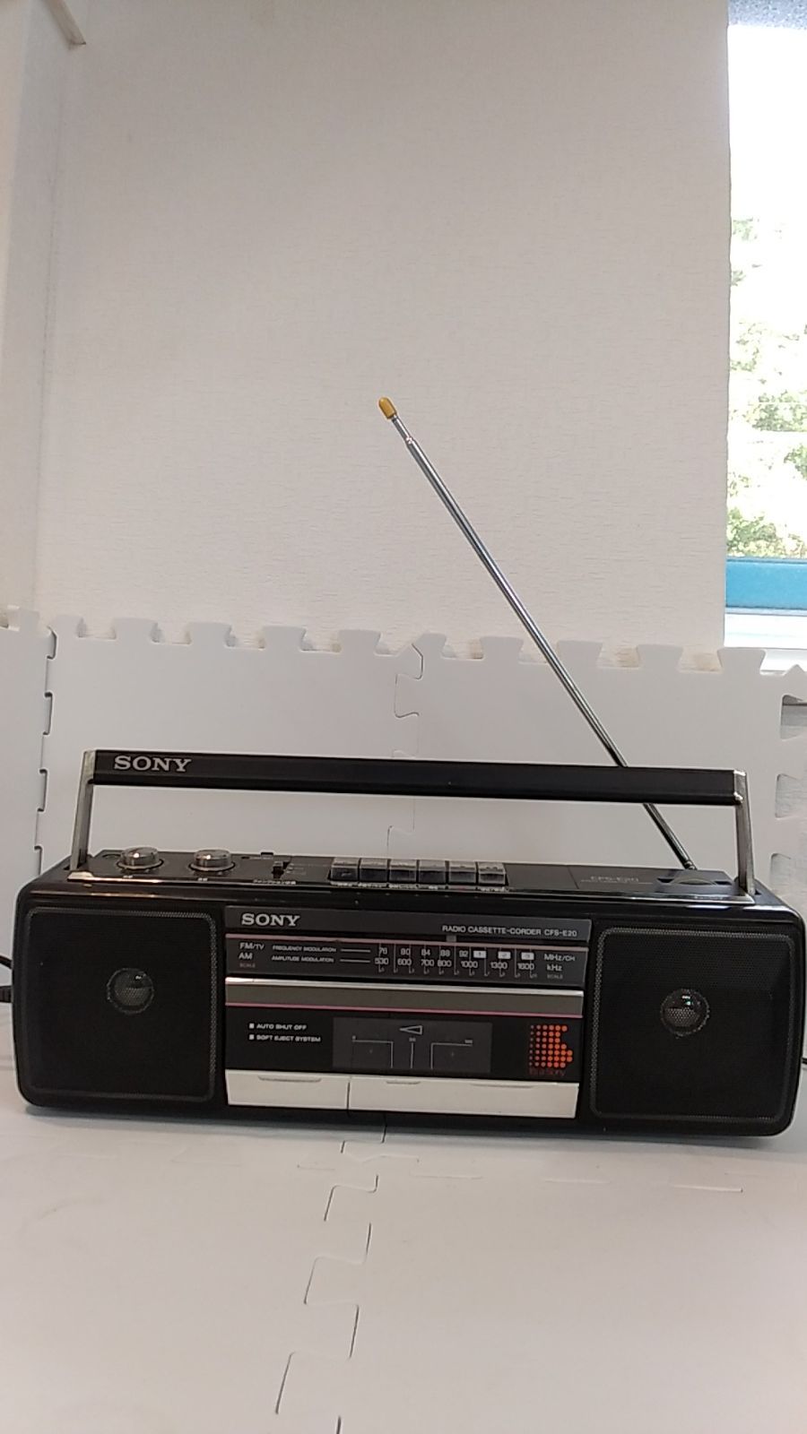 ラジカセ　SONY CFS-20 レトロ　アンティーク　通電確認済み Yahoo!オークション - 「sony cfs20」の落札相場・落札価格