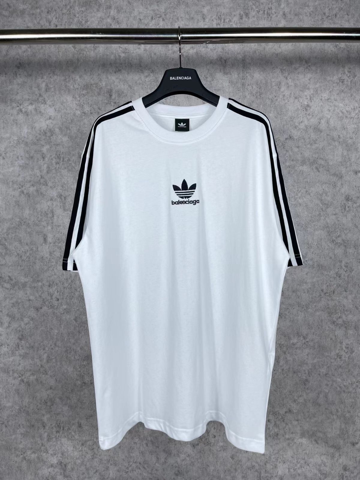 BALENCIAGA×ADIDAS コラボ 半袖Tシャツ