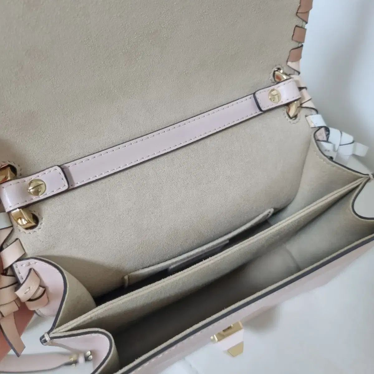 FENDI FENDI フェンディ カンアイ バッグ