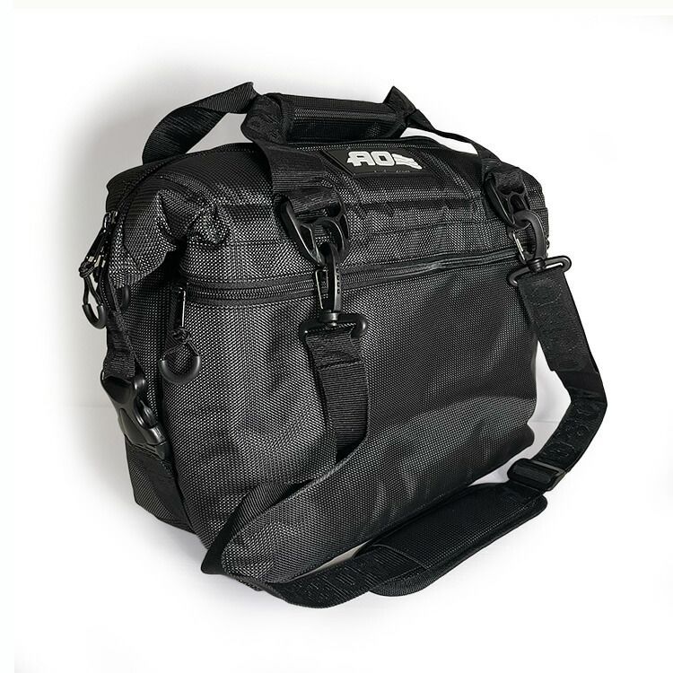 クーラーボックス