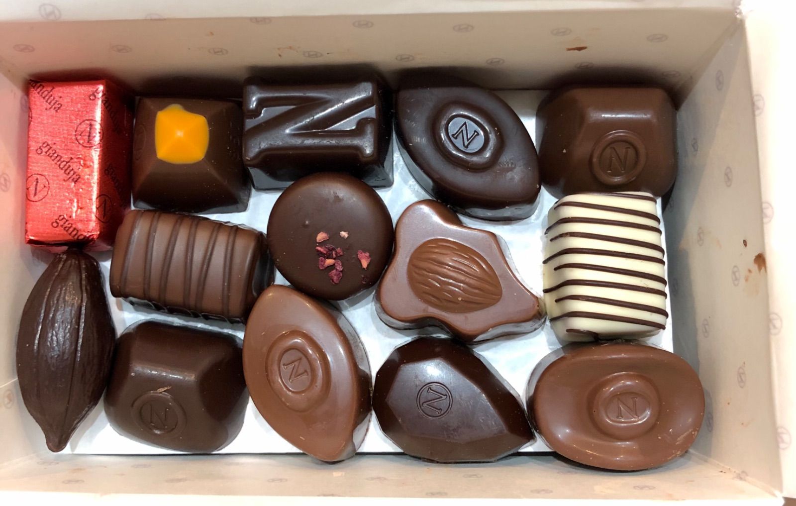 ノイハウス Neuhaus CLASSIC Pralines アソート 500g ノイハウス Neuhaus CLASSIC Pralines アソート 500g