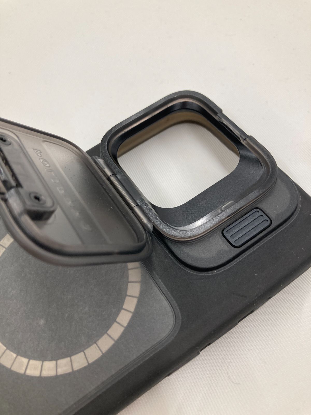 PolarPro LiteChaser 16 Baseケース iPhone 16 Pro用 (Black) PolarPro