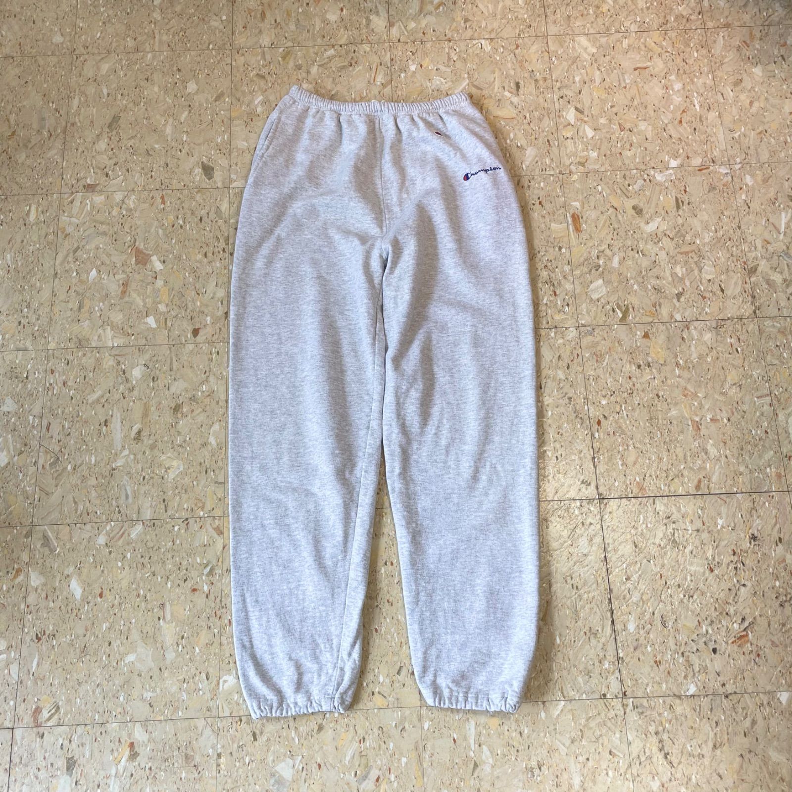 【パーリーゲイツ】極美品 ジョガーパンツ 2024年モデル アシメカラー 4 パーリーゲイツ】極美品 ジョガーパンツ 2024年モデル アシメ