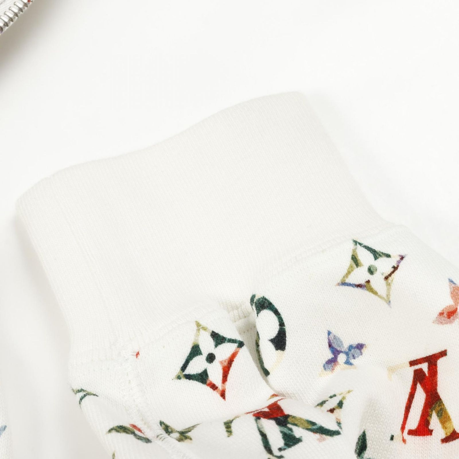 ヴィンテージ風デザイン パーカー Louis Vuitton コットン 刺繍 ルイ・ヴィトン LOUIS VUITTON パーカー ヴィンテージフラワー
