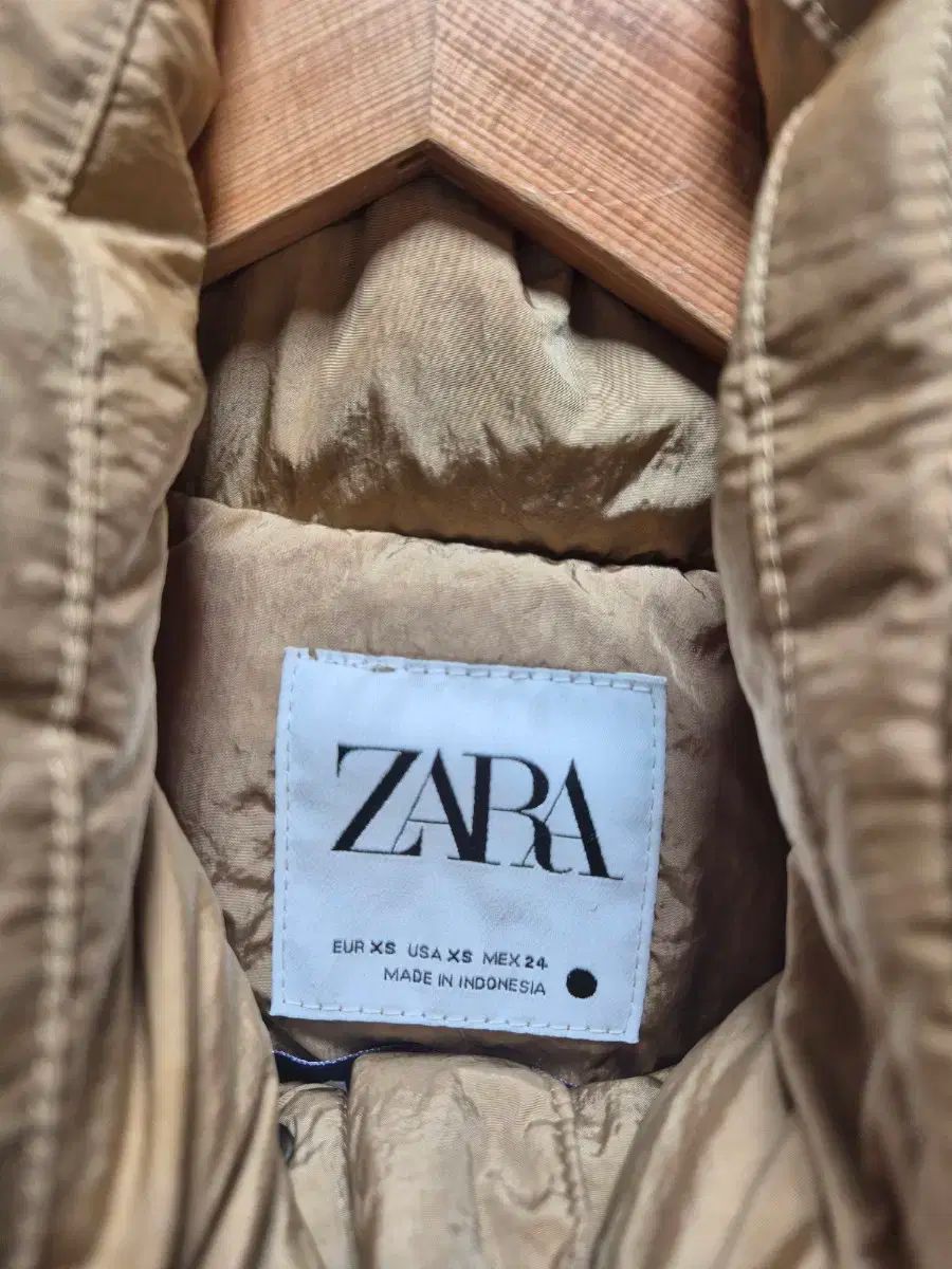 ADER ERROR(アーダーエラー) x ZARA(ザラ) グース ロングダウン ダウン