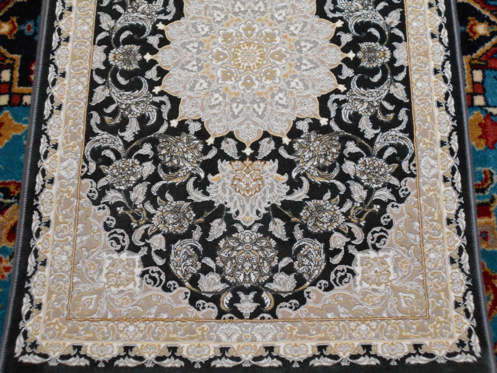 高品質！高密度、立体柄！本場イラン産 絨毯！60×90cm‐21001