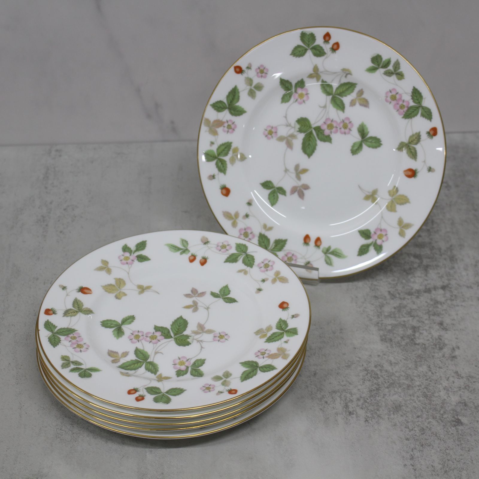 【美品】ウェッジウッド　ワイルドストロベリー　デザートプレート17.5cm×6枚 未使用 ウェッジウッド ワイルドストロベリー 17.5cm ケーキ