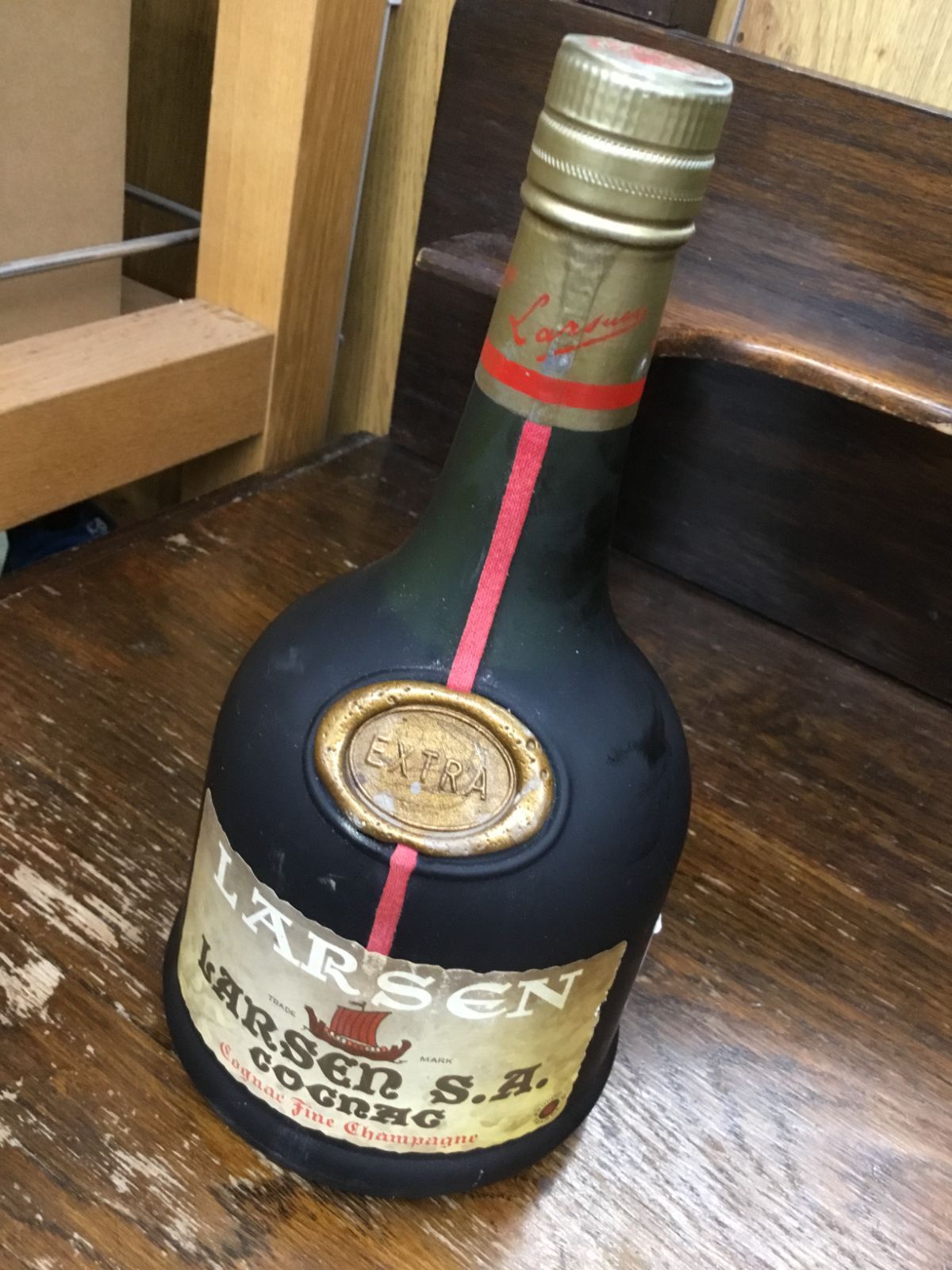 【未開封】ラーセン エクストラ 700ml ブランデー コニャック ラーセン LARSEN エクストラ 700ml ブランデー コニャック 【古酒】