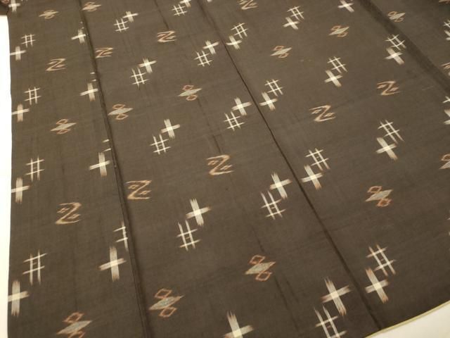 平和屋着物○国指定重要無形文化財 本場久米島紬 手織 正絹 逸品  