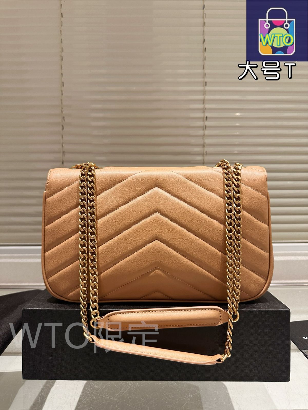 【かえる】✨ジャンルイシェレル✨軽くて柔らかい羊革♡定価6万円♡ キッチングッズを買いに🥣 一日中お出掛けの時はゆったり