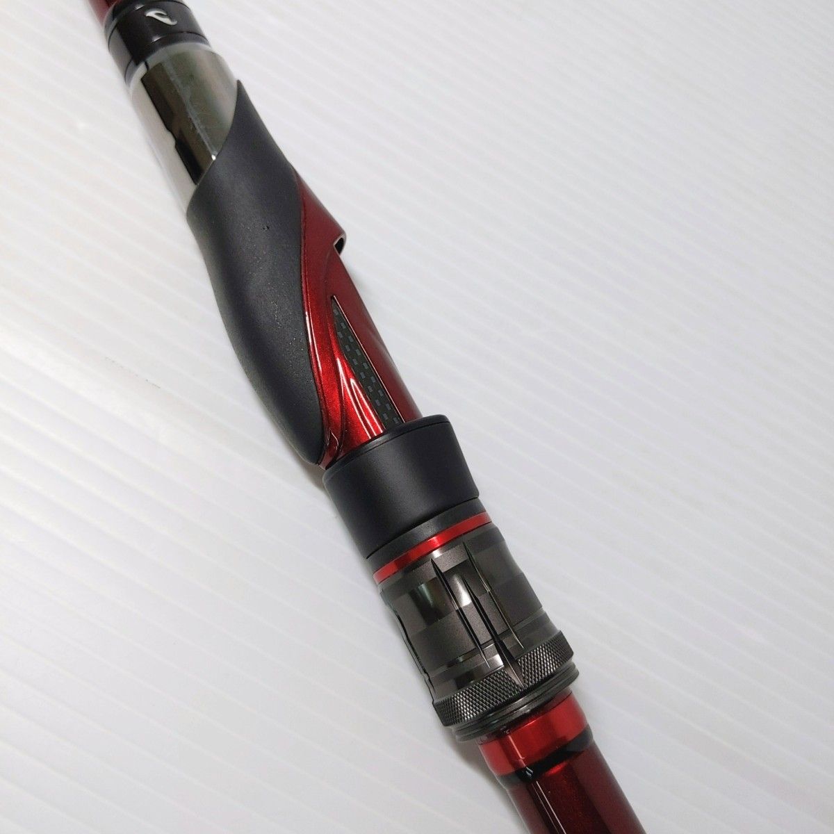 Z*0様 ダイワ　DAIWA　銀狼　競技 Amazon | ダイワ(DAIWA) チヌ竿 銀狼 0-53・K | ダイワ(DAIWA