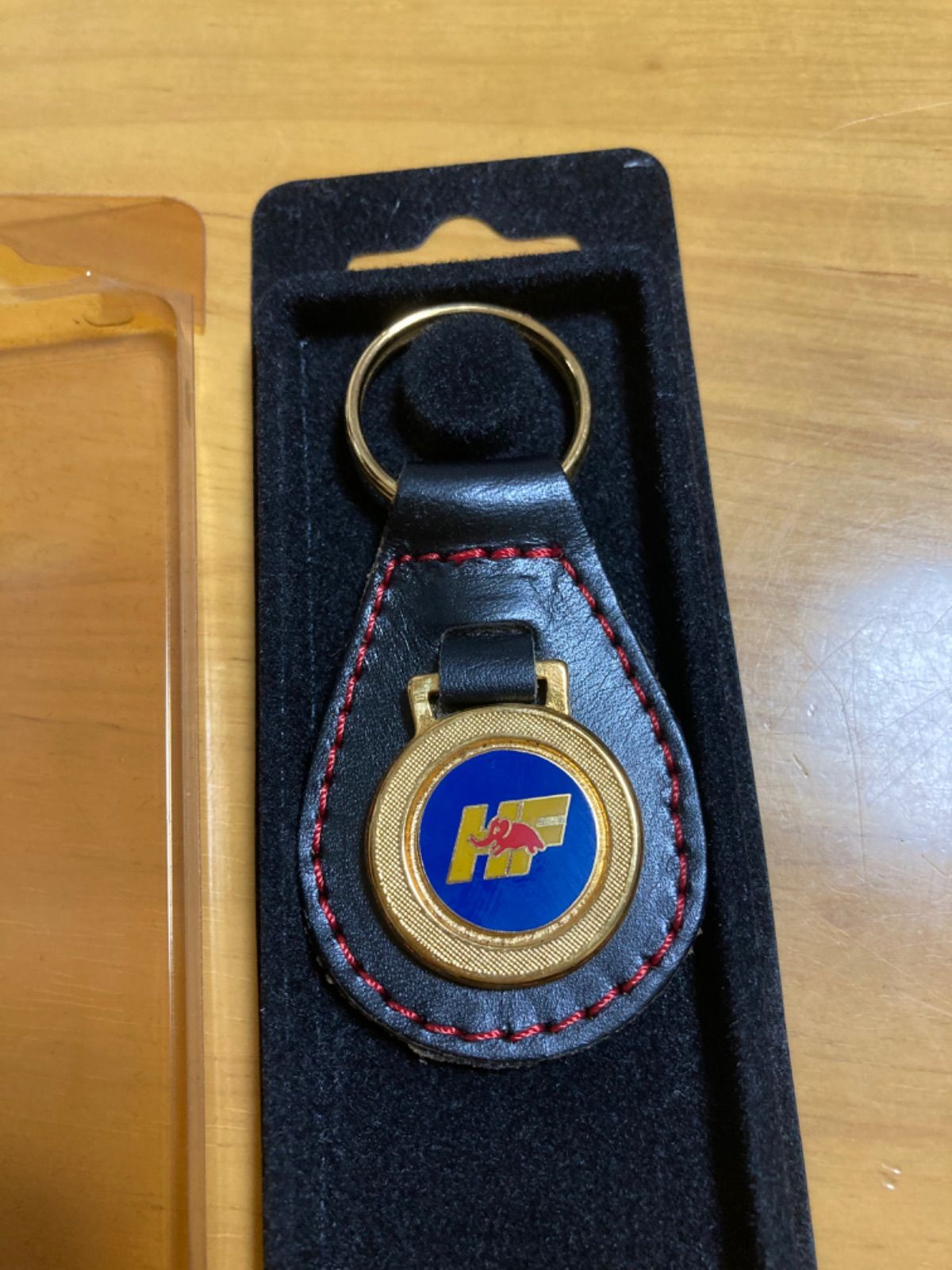 希少！入手困難！ランチアHFロゴキーホルダー