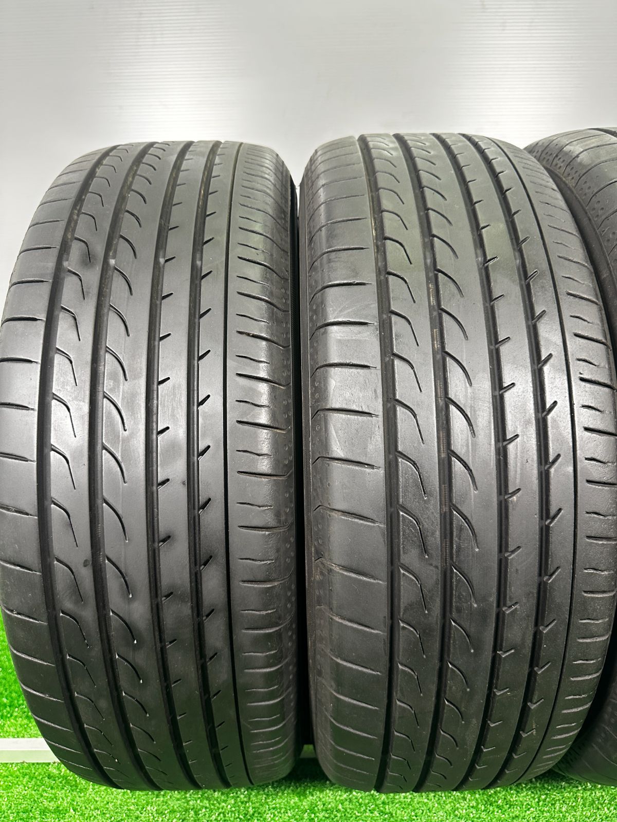 送料無料195/65R15 ヨコハマ RV-02 2019～2020年製 4本 夏タイヤ ノーマル