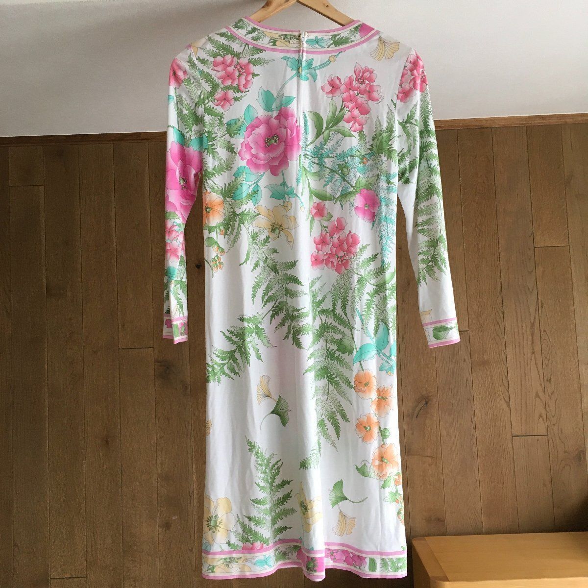 極美品　レオナール　カンカン　ワンピース　38 美品 LEONARD レオナール カンカン素材 ワンピース38 0130221 - メルカリ