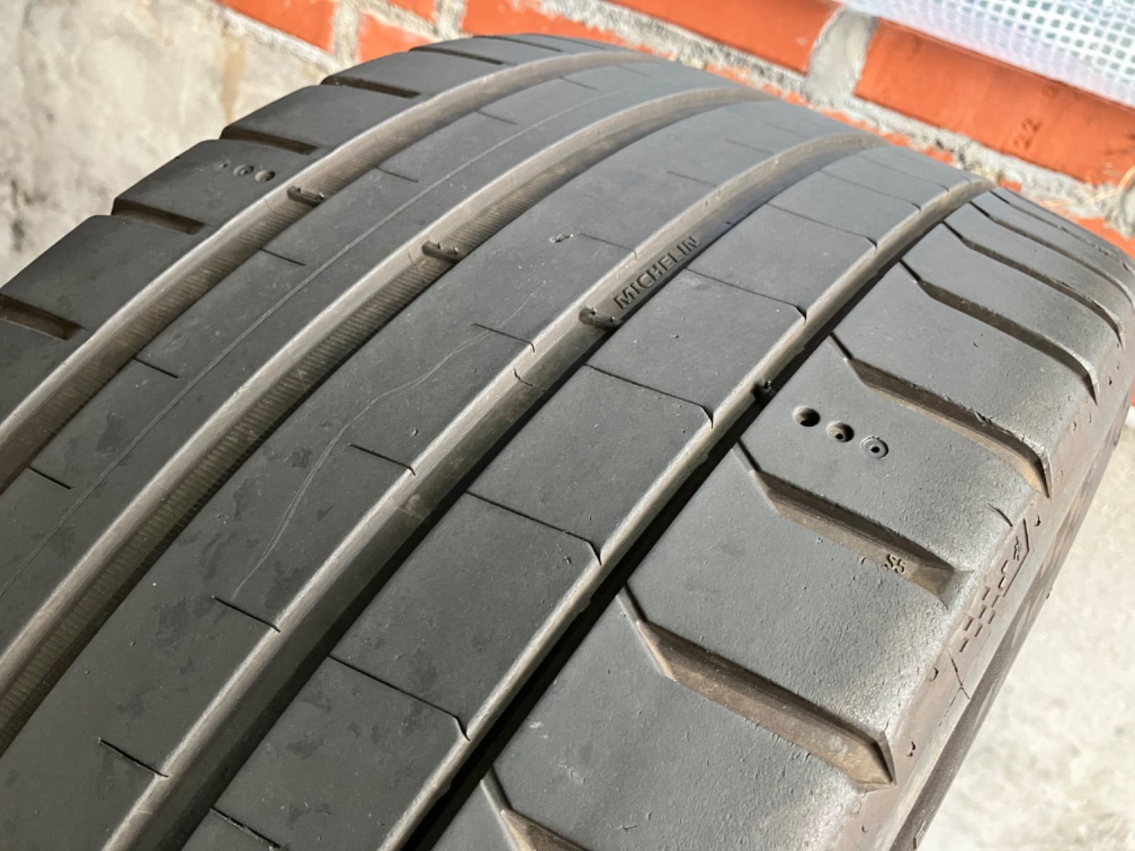 【送料無料】ミシュラン　パイロットスポーツ4S 235/35R19 中古2本 激安中古タイヤ 235/35ZR19 91Y ミシュラン pilot sport 4S 20