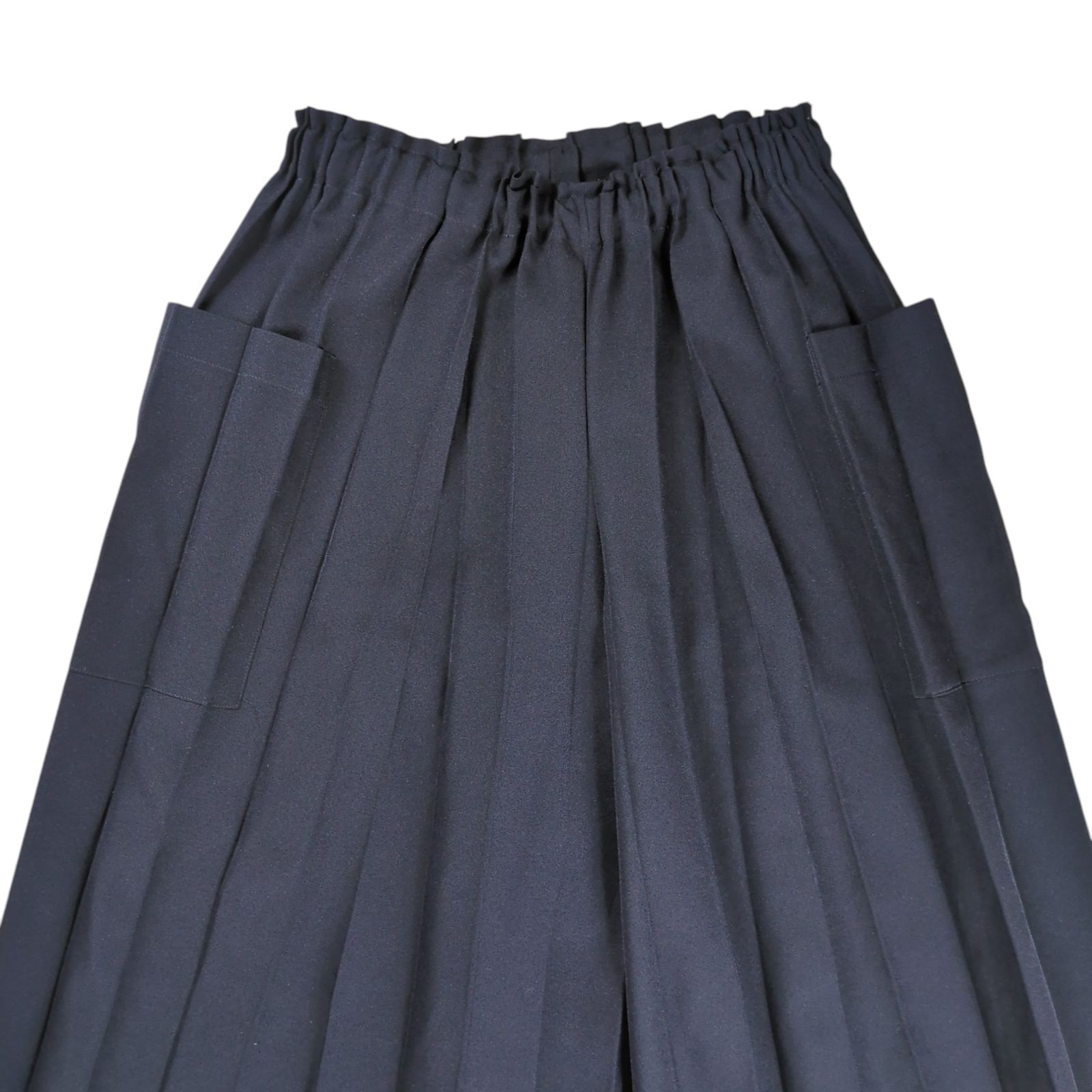 ISSEY MIYAKE me イッセイミヤケ ミープリーツ 袴パンツ 