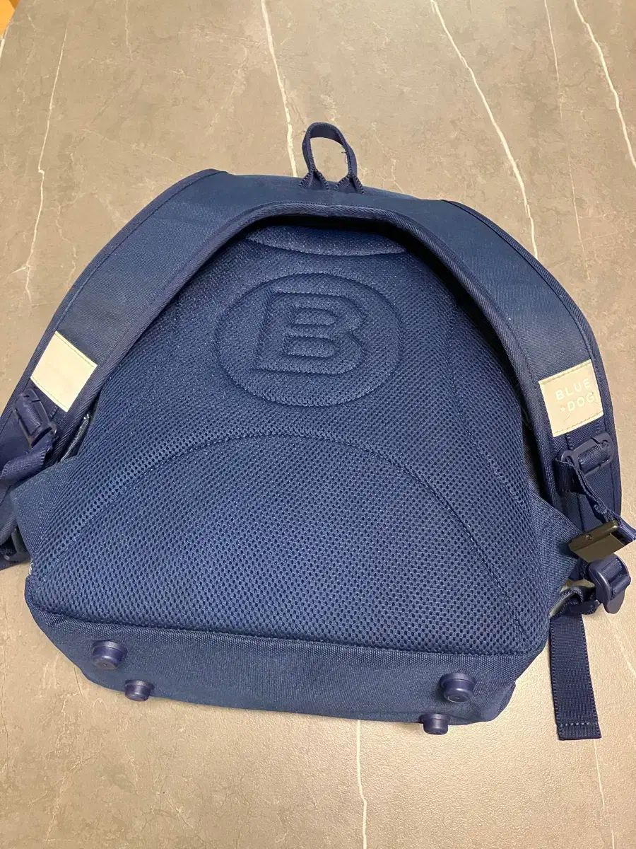 通学カバン 出品
