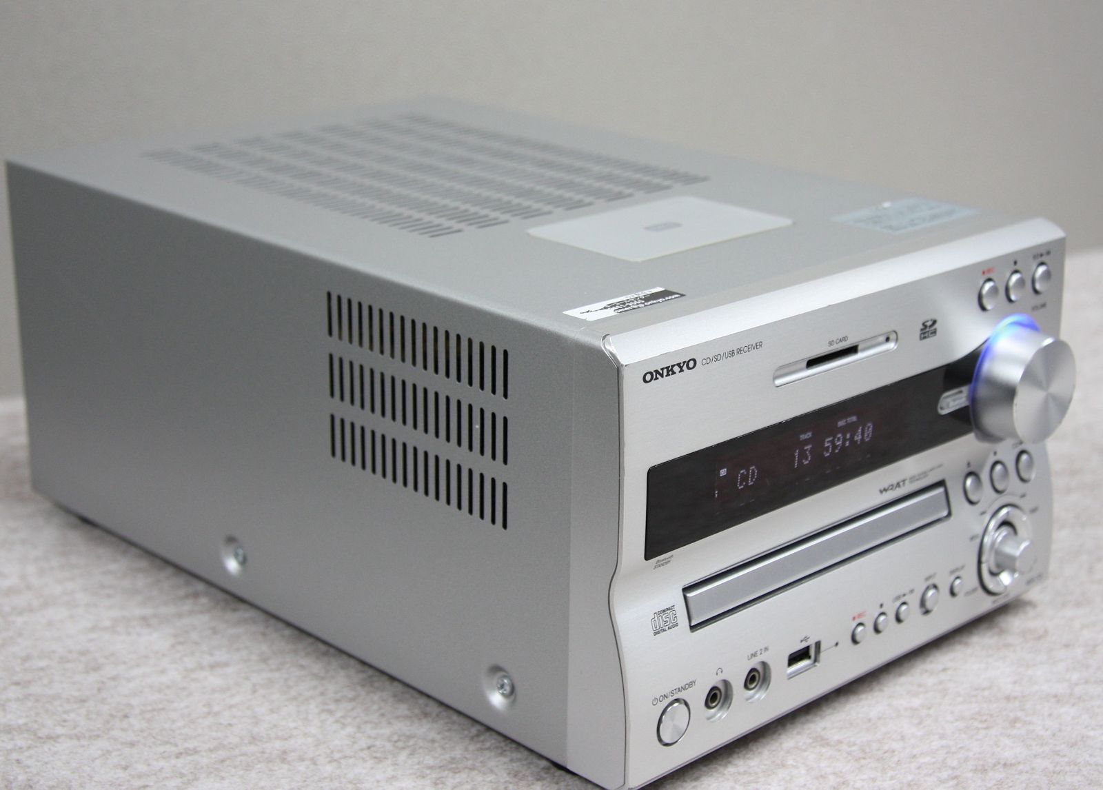 【ジャンク品】オンキョー　ONKYO CDレシーバー　シルバー USBポート付き ONKYO Bluetooth搭載 CD/SD/USBレシーバーNFR-7TX - メルカリ