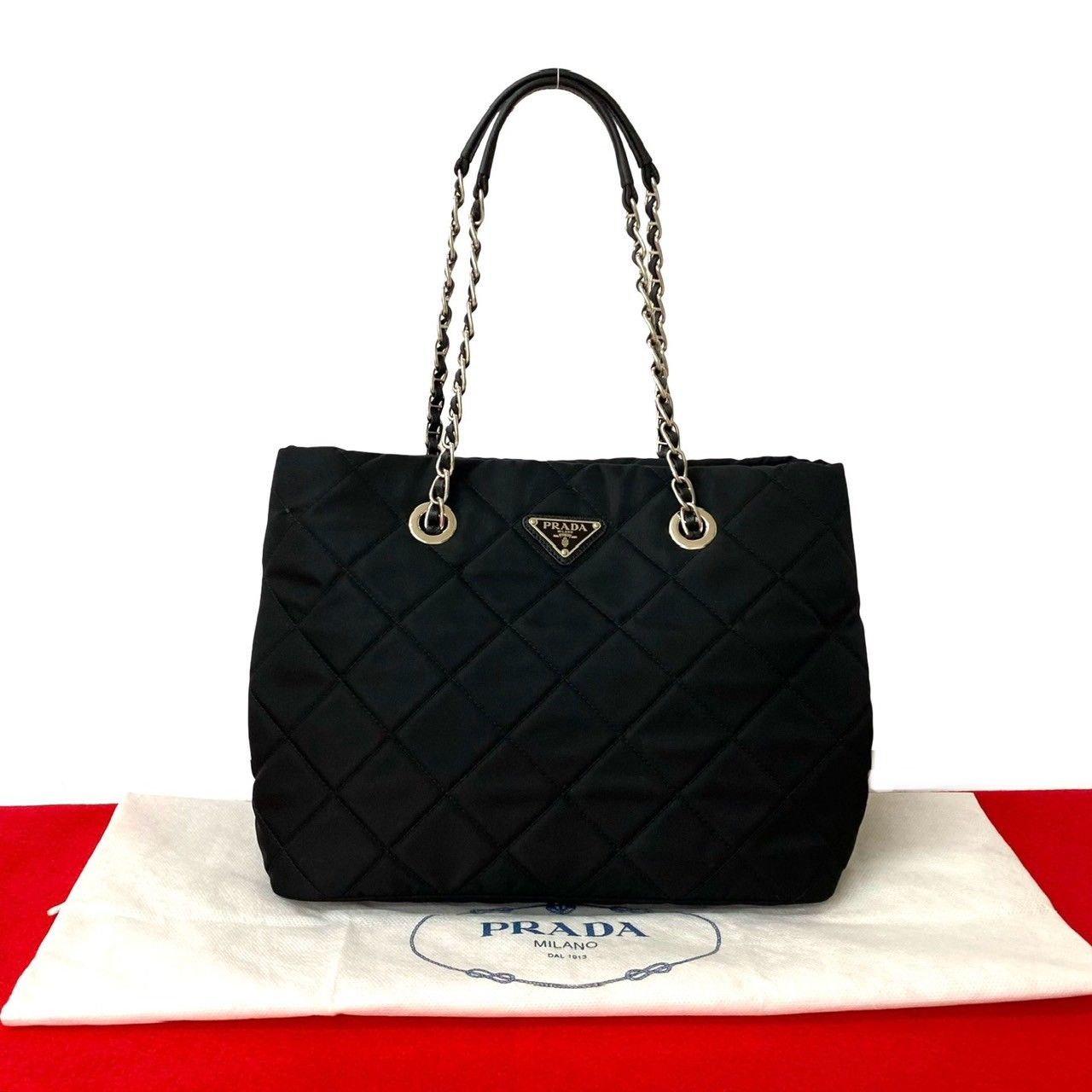 みぃ PRADA 三角ロゴ　トートバッグ　シルバー金具　ブラック PRADA プラダ 三角ロゴプレート ブラック 黒 シルバー金具