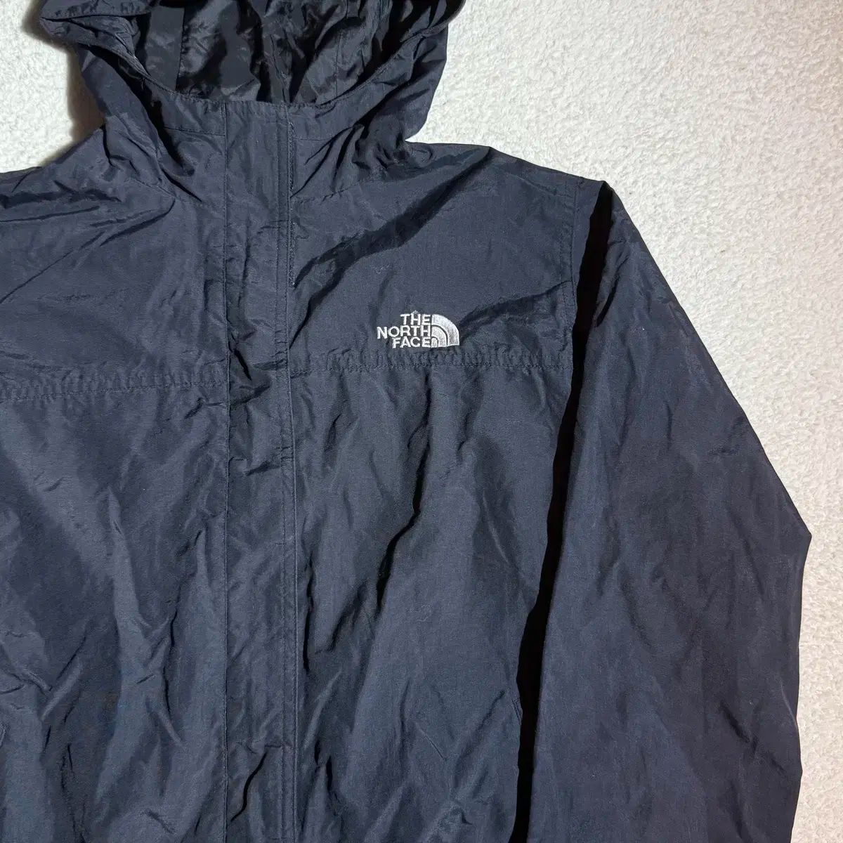 ブラック ウィンドブレーカー