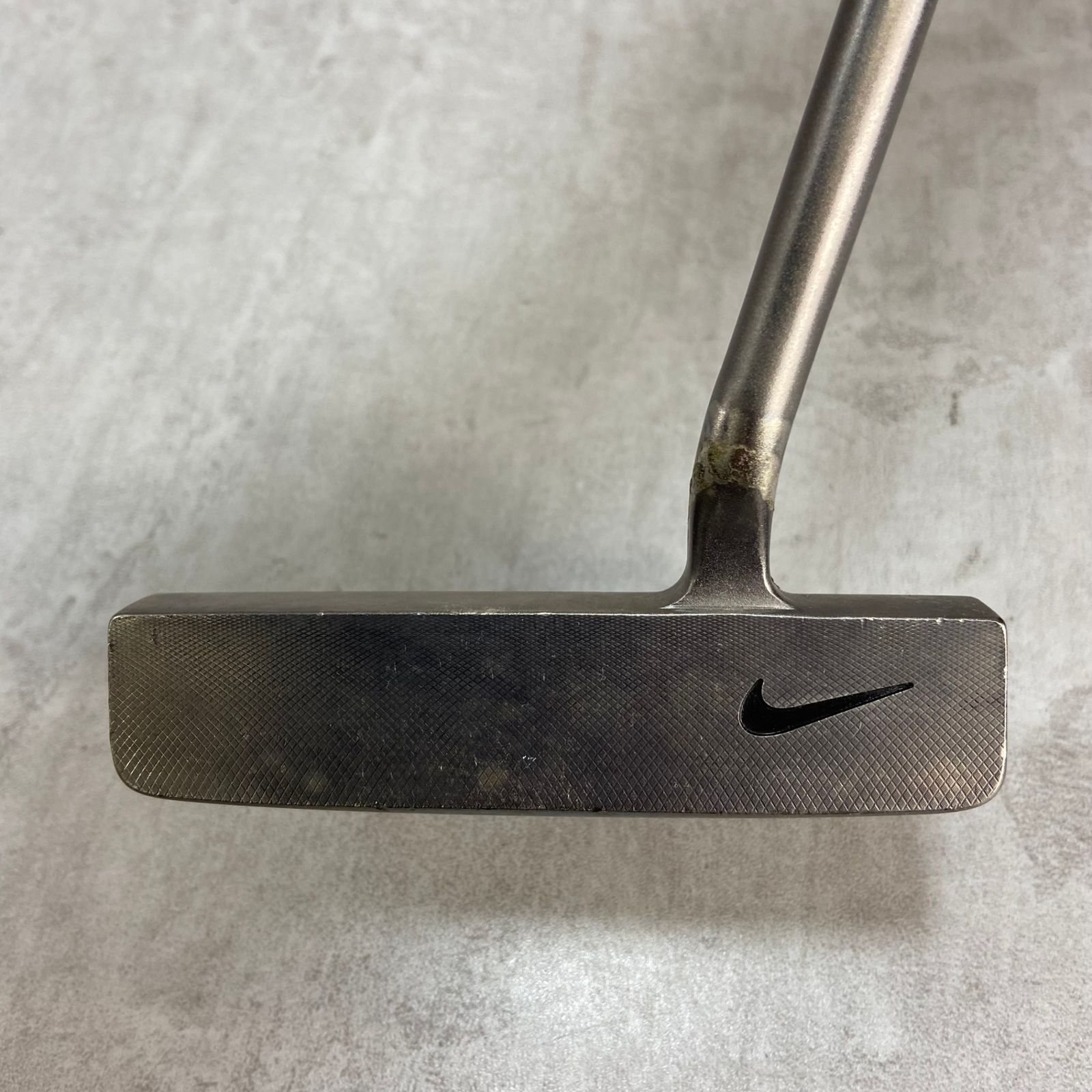 NIKE - NIKE　ナイキ　UNITIZED　NEO　ユニタイズドネオ　メンズゴルフパター　カーボン　右利き用　PT　マレット型　34インチ　約545g NIKE - NIKE ナイキ UNITIZED NEO ユニタイズドネオ メンズ