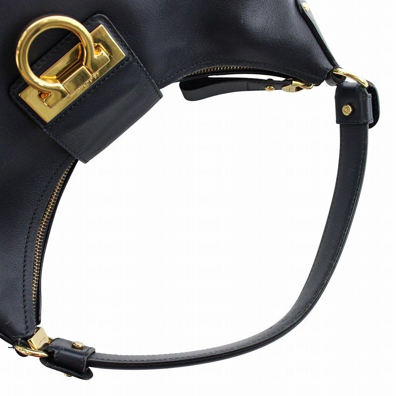 サルヴァトーレフェラガモ Salvatore Ferragamo ワンショルダー