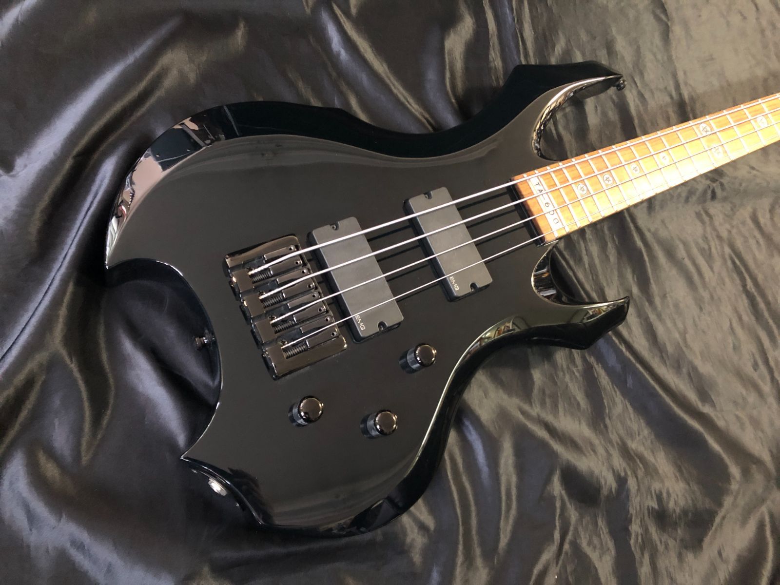 Ltd TA-600 Tom Araya Signature Model