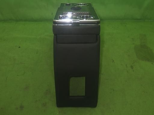 90ヴォクシー コンソールボックス