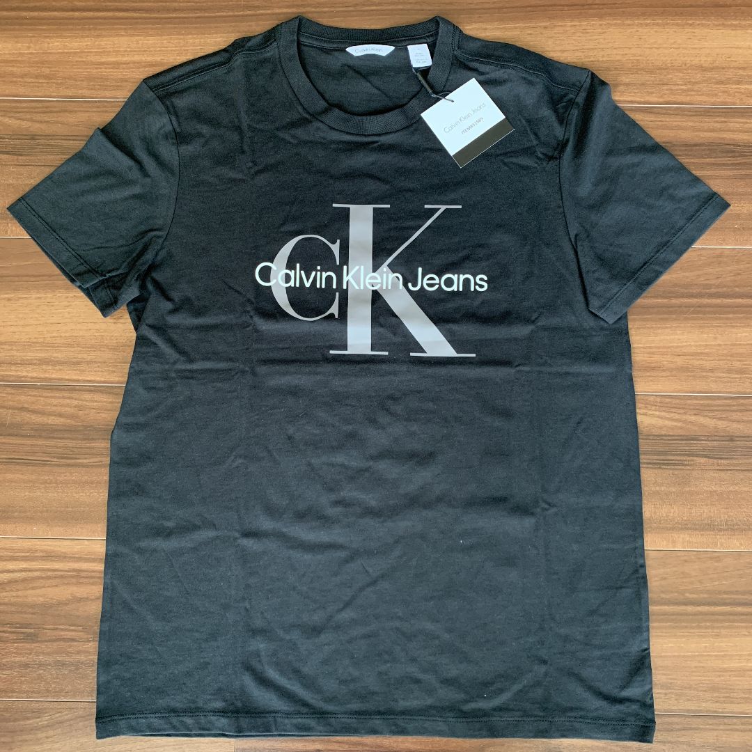Calvin Klein T-Shirt - CK Jeans Stacked Logo Tee -Black, Eggshell - BNWT