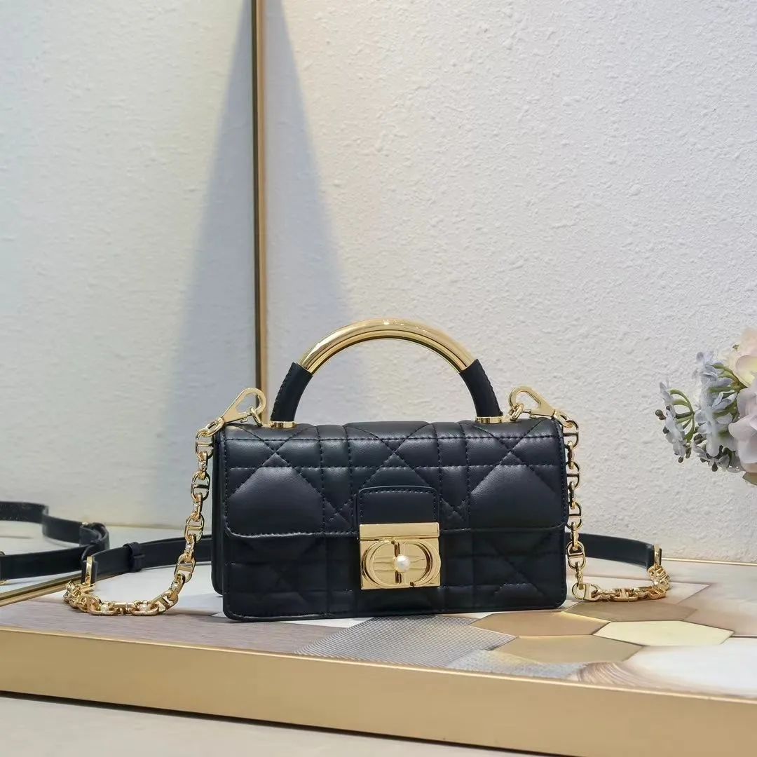 新品 未使用 Lady Dior バッグ  ショルダーバッ グ ハンドバッグ