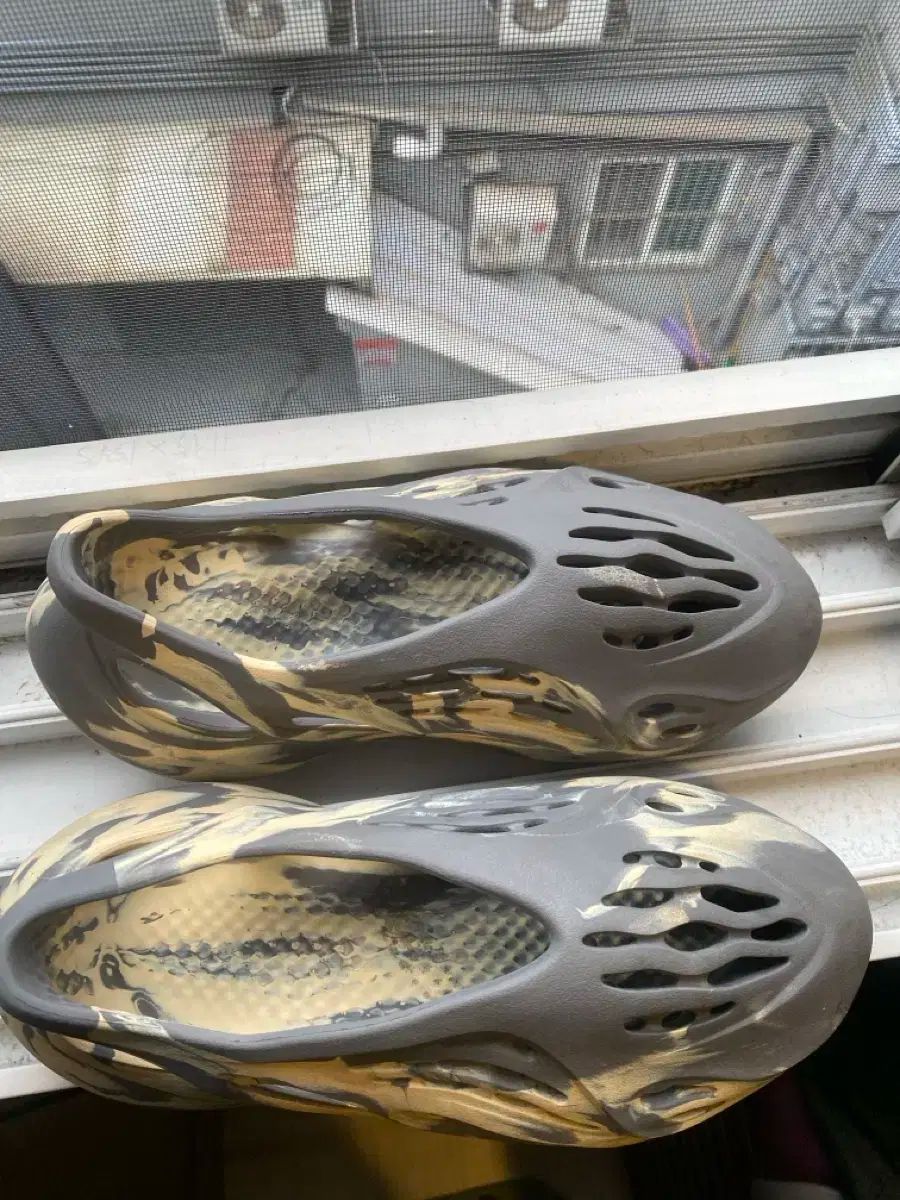 adidas Yeezy Foam Runner Sand 27.5 Adidas Yeezy Foam RNR Stone Salt