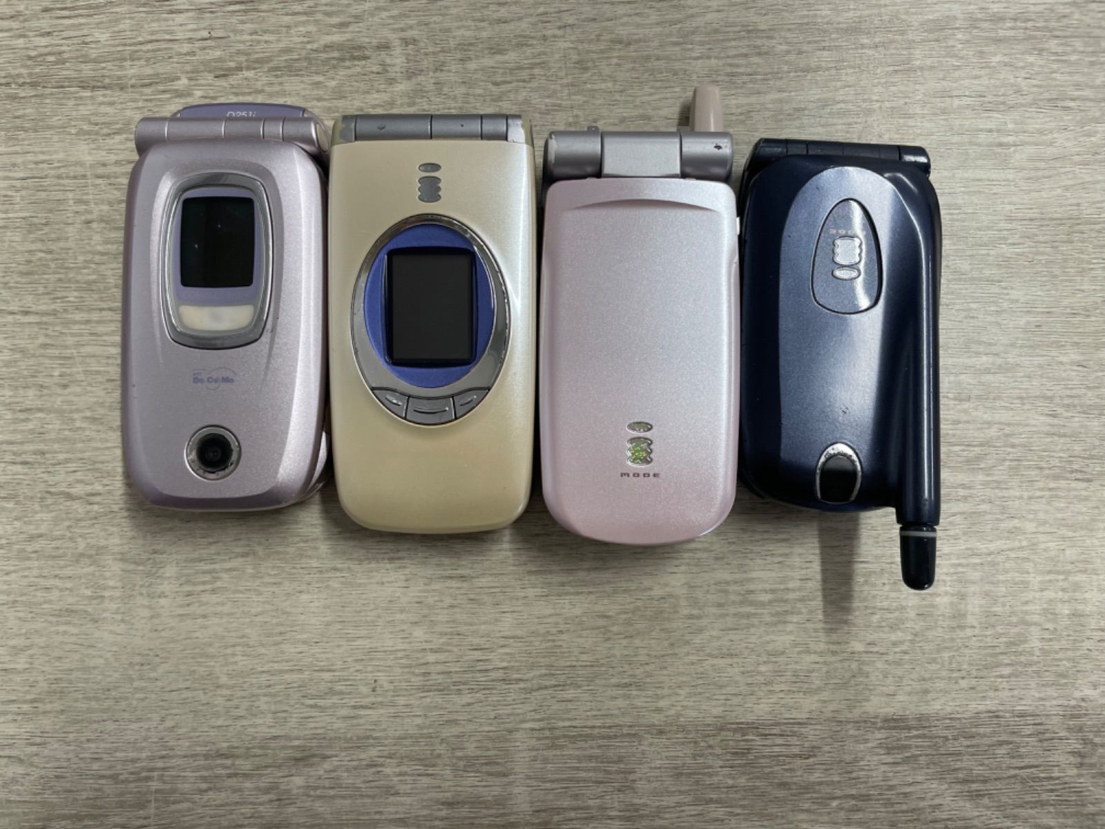 docomo ガラケー　まとめ売り