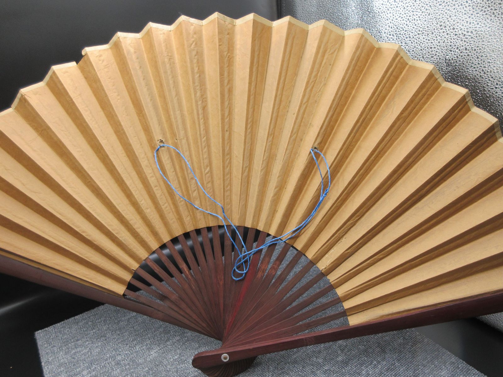 メルカリshops 中国製 飾り扇子 手書絵 アンティーク 置物 大