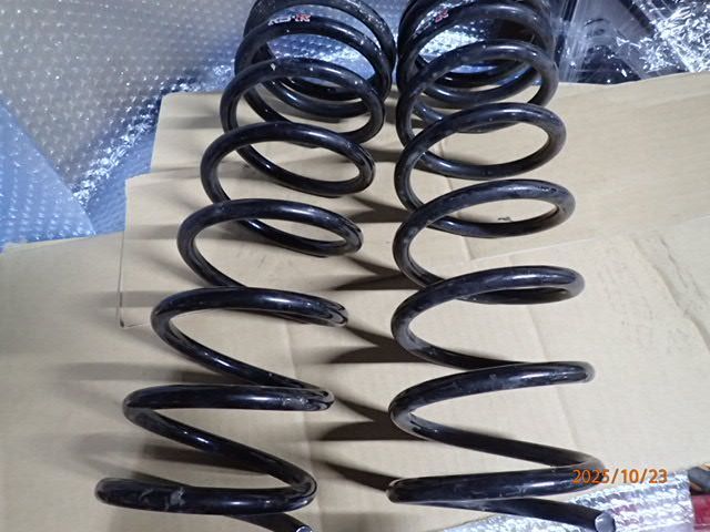 送料無料キャンペーン中！ クラウン JZS151 155 RSR ダウンサス スプリング フロント 今季人気沸騰。