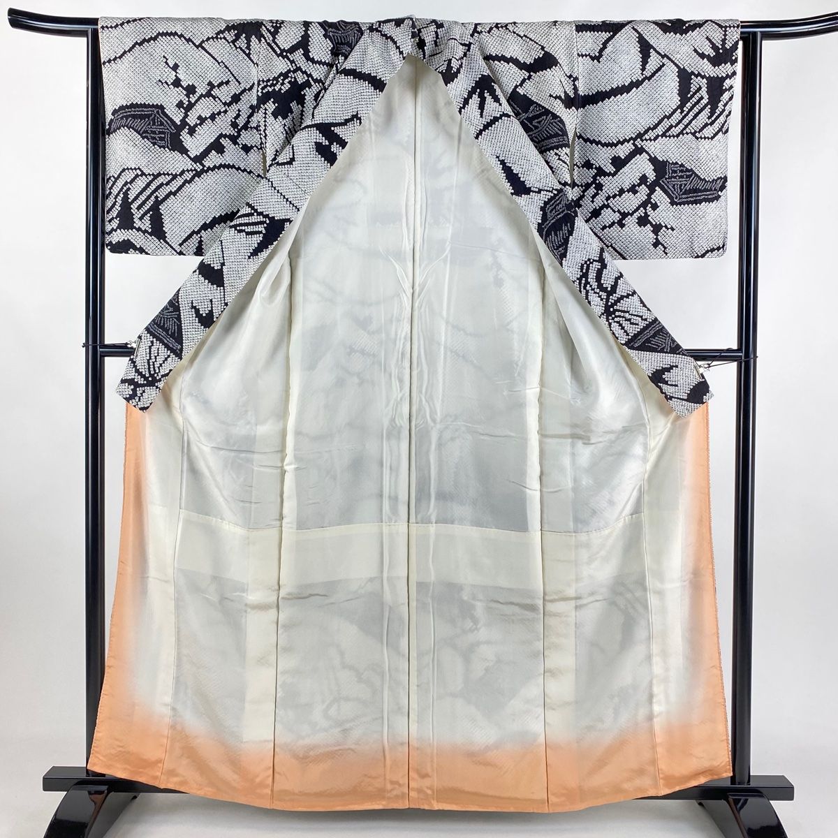 在庫一掃】 江戸小紋 身丈156.5cm 裄丈61.5cm S 袷 鮫 サーモンピンク  