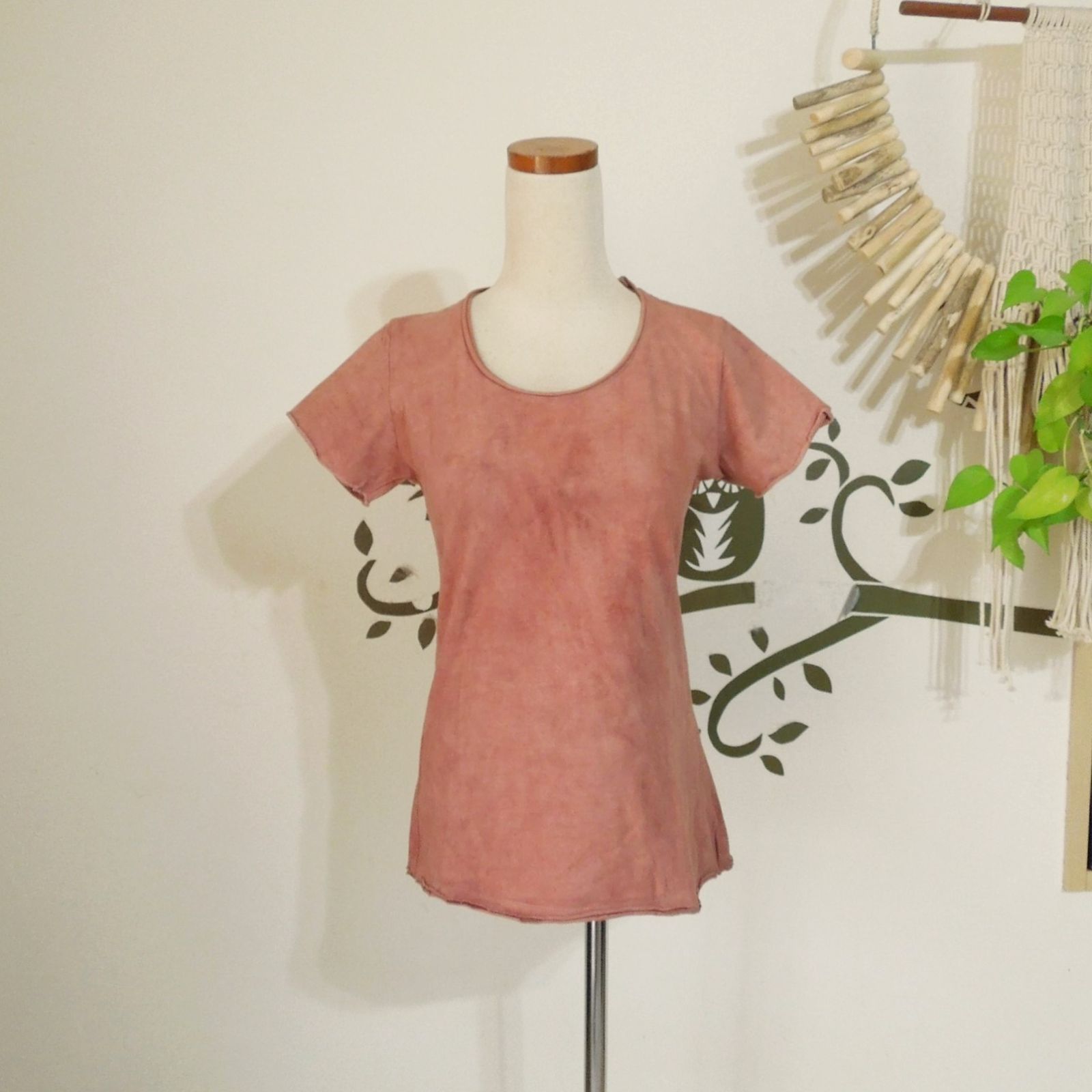 asana ヘンプコットン スリムTee・草木染めチーク asana ヘンプコットン スリムTee・草木染めチーク Tシャツ holy