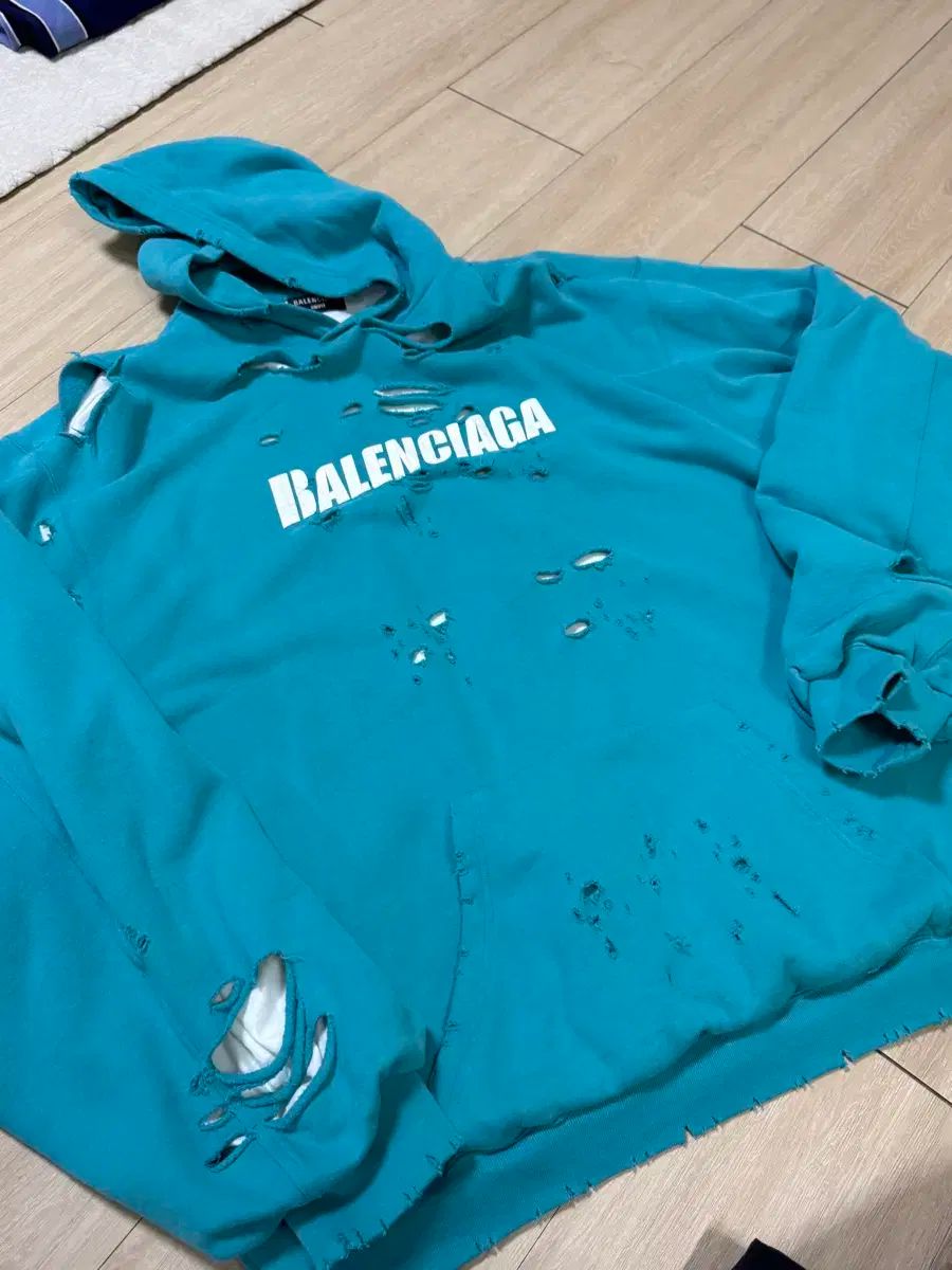 M BALENCIAGA バレンシアガ デストロイ メンズ フード ティー ターコイズ