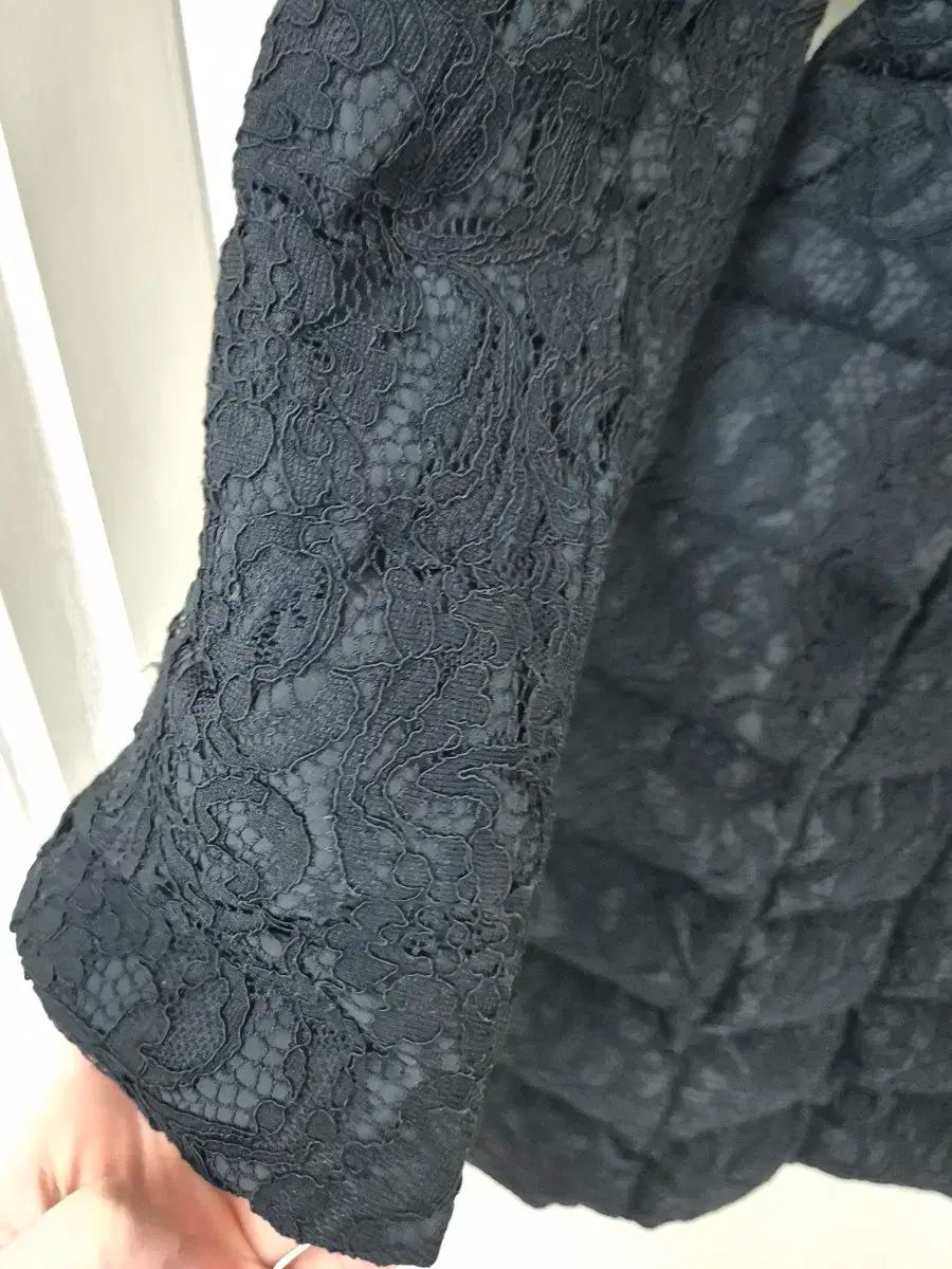 ブラック レース
