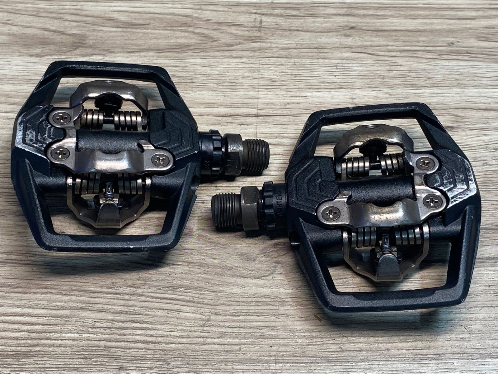 完全完売品】BLESSU ACTIVE ZIP UP PARKAかつきくん着用